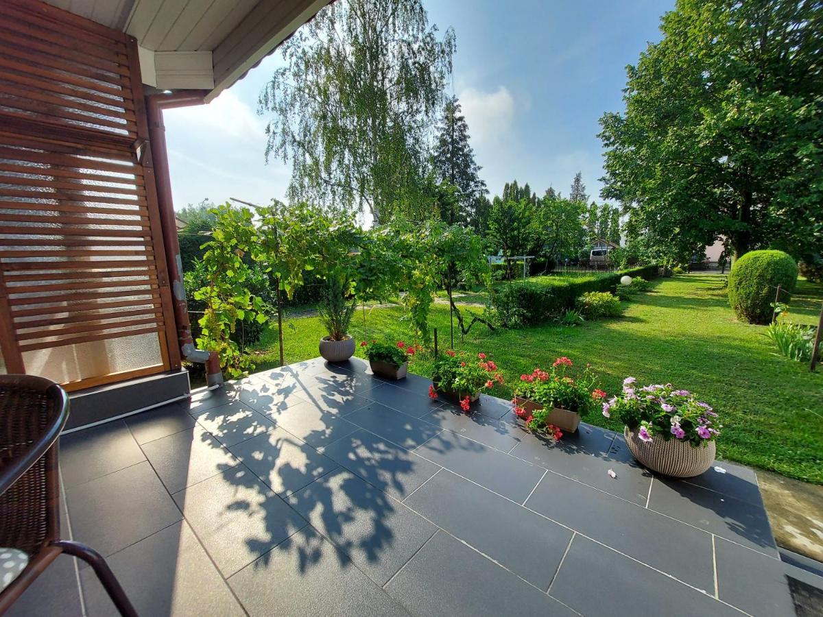 Titi Classic & Trendy Apartman Бюк Экстерьер фото