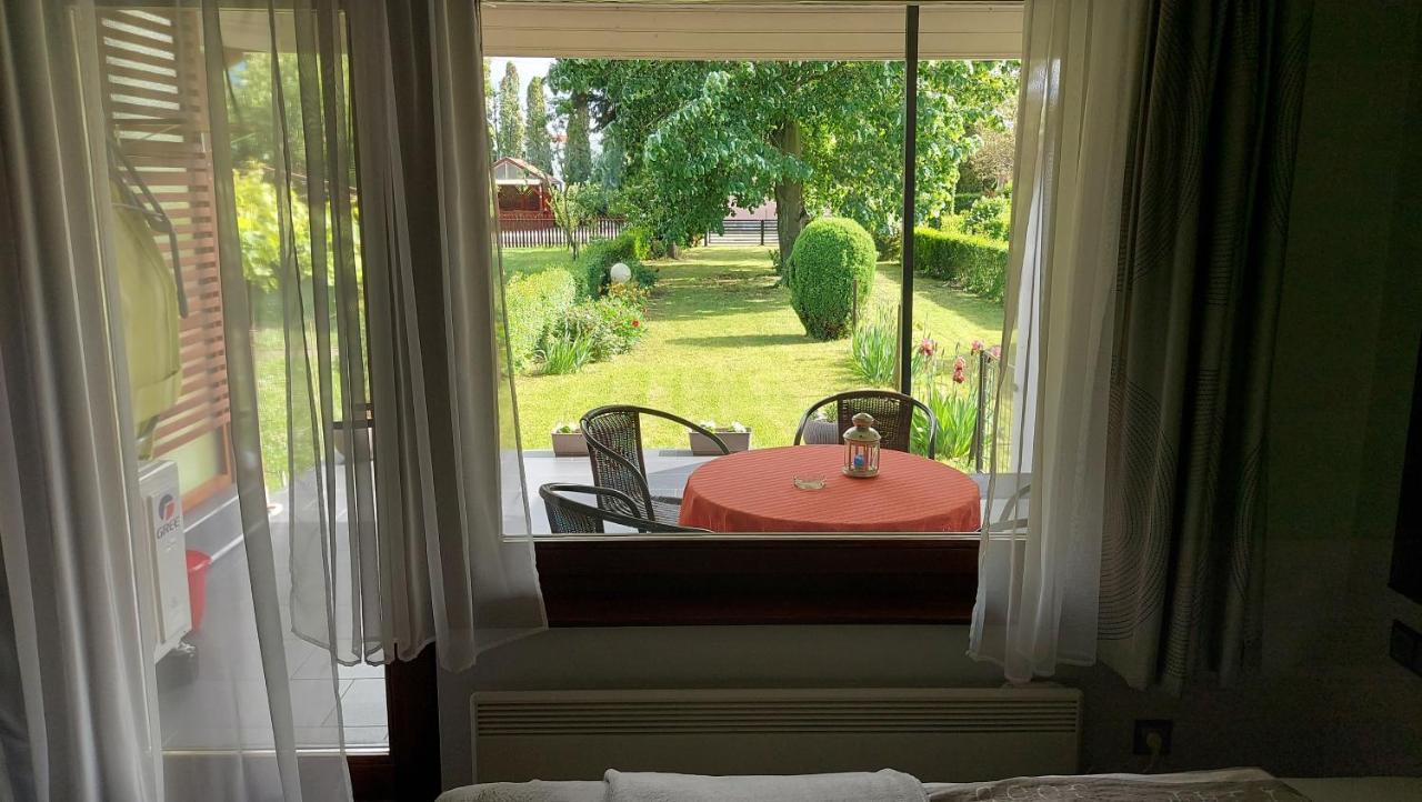 Titi Classic & Trendy Apartman Бюк Экстерьер фото