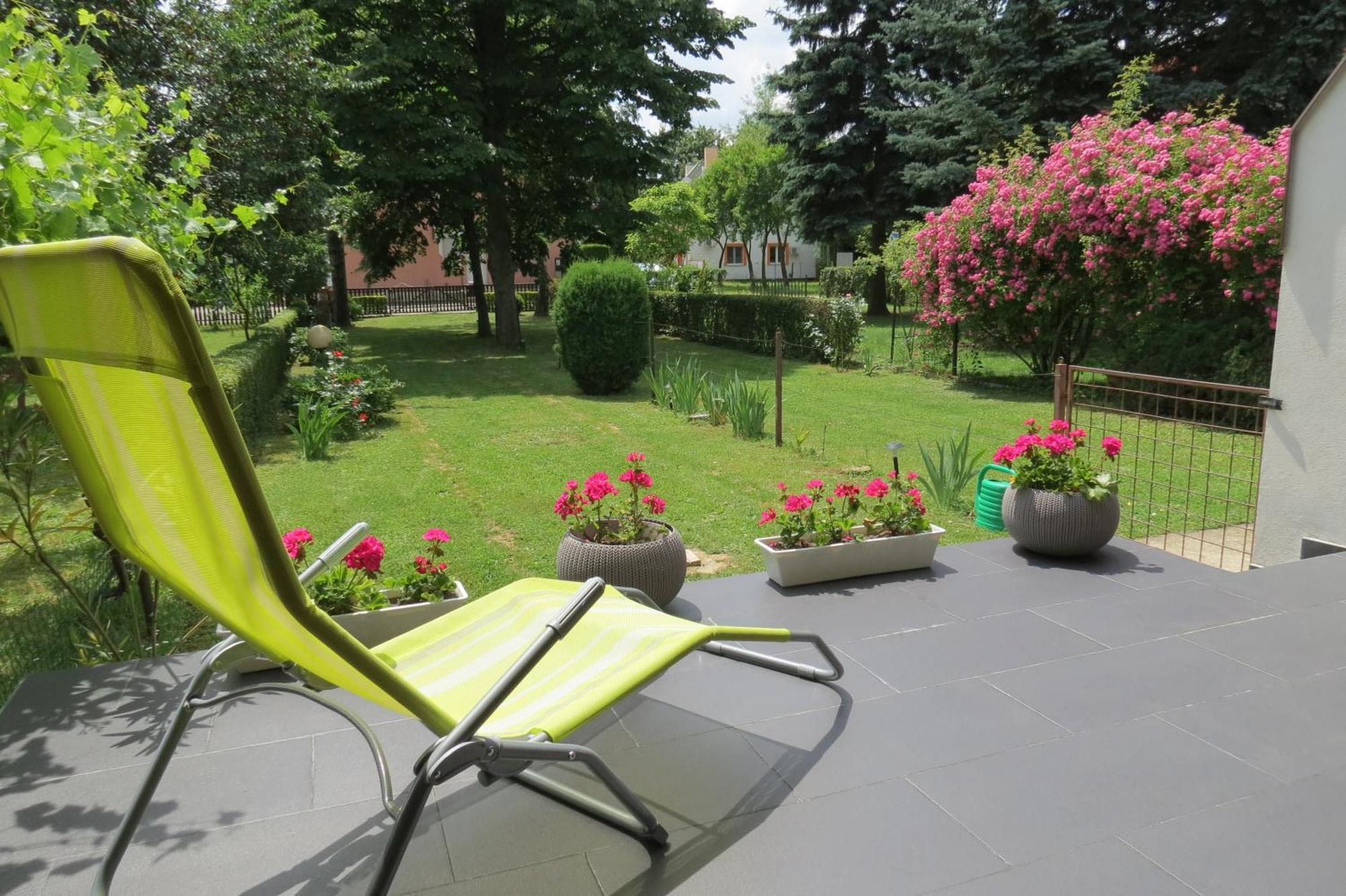 Titi Classic & Trendy Apartman Бюк Экстерьер фото